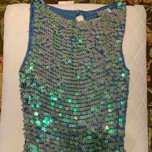 XS 2000’s sparkly top